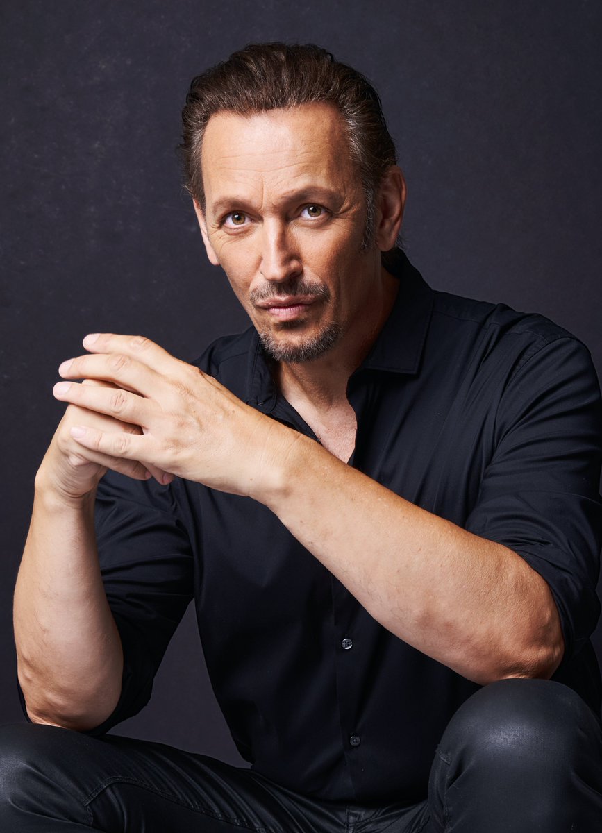 JuanC_Rdgz's tweet photo. 🎬 Happy Birthday Steve Valentine 🎂🎬
#SteveValentine #Supergirl #MetaDoctor #SpiderMan3 #ModelPhotographer #HappyBirthdaySteveValentine https://t.co/RhQlbfJtzI