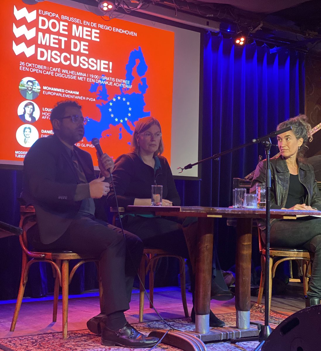 Wil van Haalen ๐น (@wvhaalen) on Twitter photo Goed gesprek van <a href="/MChahim/">Mohammed Chahim</a>, <a href="/LouiseVanSchaik/">Louise van Schaik</a> <a href="/DanielleHirsch/">Danielle Hirsch</a> in cafรฉ Wilhelmina Over de invloed van #Europa #Brussel en de regio #Eindhoven Onderwerpen als
#bredewelvaart #economie #eerlijkeverdeling #veiligheid #klimaat #duurzaamheid #lobbyisten
#transparantie Goed gesprek van <a href="/MChahim/">Mohammed Chahim</a>, <a href="/LouiseVanSchaik/">Louise van Schaik</a> <a href="/DanielleHirsch/">Danielle Hirsch</a> in cafรฉ Wilhelmina Over de invloed van #Europa #Brussel en de regio #Eindhoven Onderwerpen als
#bredewelvaart #economie #eerlijkeverdeling #veiligheid #klimaat #duurzaamheid #lobbyisten
#transparantie