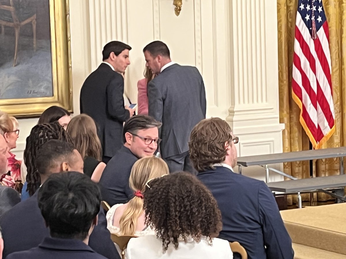 ⁦@PressSec⁩ says new @SpeakerJohnson is at the White House. He was there back in May for ⁦@LSU⁩ Tigers - with a good seat.