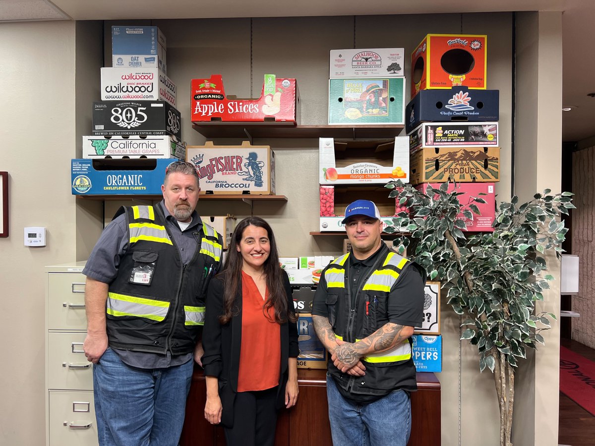 MoniqueLimonCA's tweet image. Yesterday, I took a tour of International Paper in Camarillo! They have been in operation for 100+ years, supplying grocery bags and boxes for fruits &amp;amp; veggies throughout CA. Currently they are partnering with Proctor &amp;amp; Gamble to help ameliorate period poverty. Awesome work!