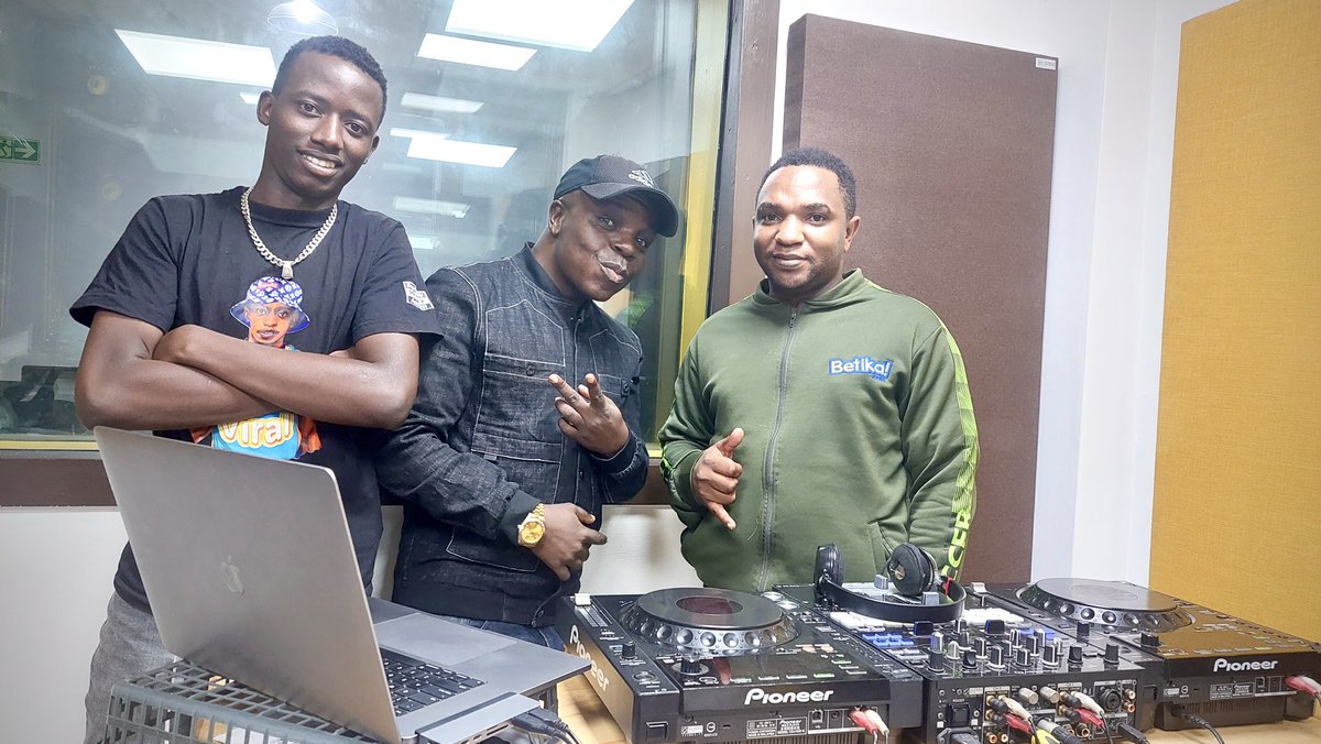 This is #JAHMROCKDOBA show feat <a href="/dadymarley_1/">Dady Marley 🇪🇸 🇩🇪</a> &amp; <a href="/Selector/">Gonzalo Araico</a> Denno inside the building hosted by <a href="/CharraDeejay/">Deejay Charra</a> on <a href="/GhettoRadio895/">Ghetto Radio</a> 
<a href="/Ruthmueni254/">Ruth Mueni(Tala finest)</a> 
<a href="/MaggyNduvi/">@Maggy Nduvi (Jah Lady)💚💛❤️</a> 
<a href="/FayahMama/">Fayah Mummah Afrika(Mama Alele) ST2 💕</a> 
<a href="/jojomackenzie2/">_JOJO..H.E.R😁💋😷🍻🍷💫</a> 
<a href="/aukotbazenga/">Eng B_aukot</a> 
<a href="/TMarleyz/">TS Marley</a> 
<a href="/DjBoboDread/">Dj BoboDread★</a> 
<a href="/_Kim_kagawa/">Kim Kagawa Mbondo 🛑 🤘 💪</a> 
<a href="/MaingiPaul13/">Maingi Paul</a> 
<a href="/Casandrafaith25/">Cassandra 🌺</a>