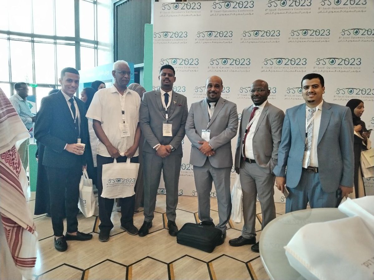 MONZIR_10's tweet photo. #Here_we_go_again🔥🔥🔥

#Day_1
#8th_Saudi_Optometry_Conference https://t.co/rcG56ksDxL