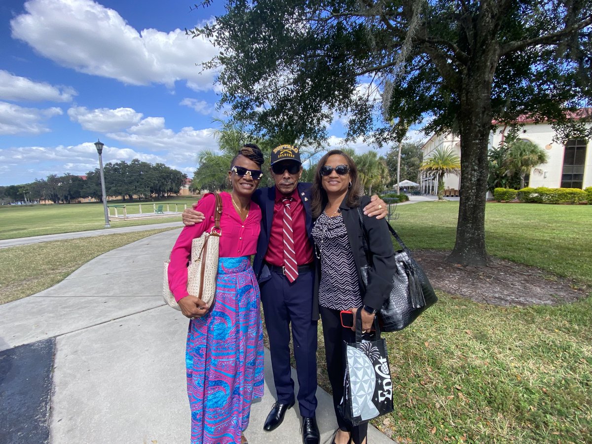 Thank you to ⁦@SaintLeoUniv⁩ for the warm welcome and hosting me today to speak about my WW2 Buffalo Soldier experiences. Beautiful campus of great students and future leaders.
#BuffaloSoldiers