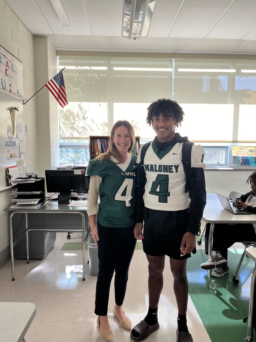 CoachJFerreira's tweet image. Thursdays don’t stop the jerseys! Senior Armani Ortiz gave his jersey to Mrs. Banas! Armani spoke about how welcoming Mrs. Banas was when he first started at Maloney and is thankful she was his teacher. Thank you Mrs. Banas for all that you do! @ArmaniOrtizz4 @dbanas57