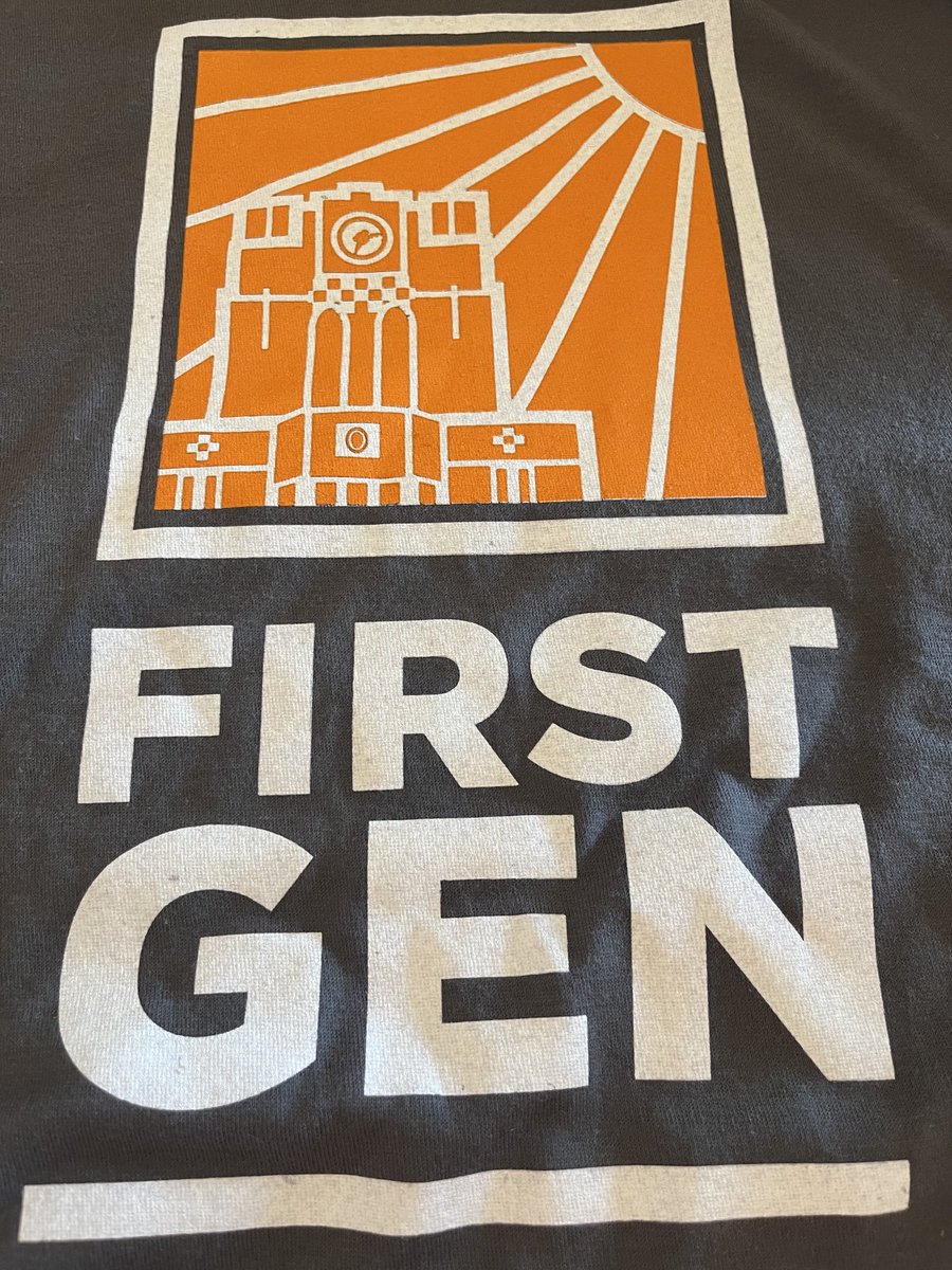 Represent. Just picked up my “First Gen” tee! 🍊 #GoVols #UTKnoxville #HaslamUT #univtennessee #UTFacultyFun