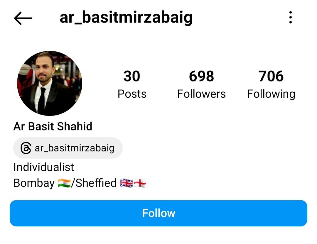 MrBloodBailey's tweet photo. This guy is grooming white English kids. He claims of being 13 years old millionaire and offers kids he'd play roblox and pubg with them and send them money  if they give him their personal detail he then blackmails them for more indecent images 

#paedophile 
#nonce
#England https://t.co/J2qxaFIxtw