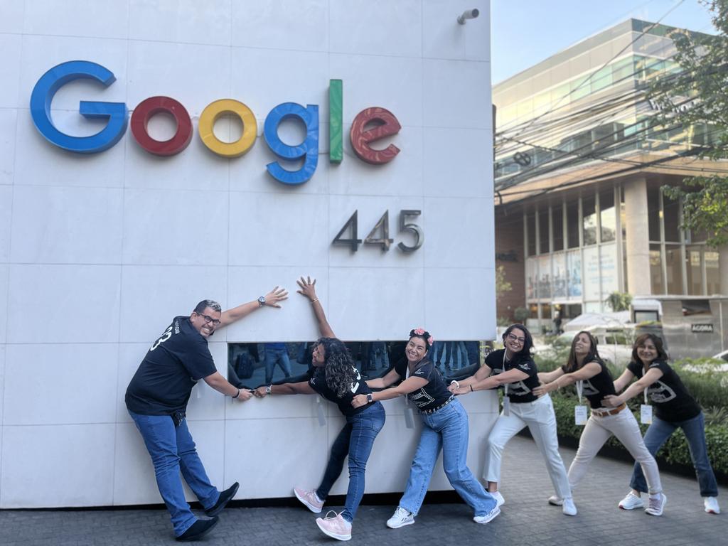 Ely Ruiz (@elyruiza) on Twitter photo No me quiero ir Sr. #GoogleChampions ❤️🔥 No me quiero ir Sr. #GoogleChampions ❤️🔥