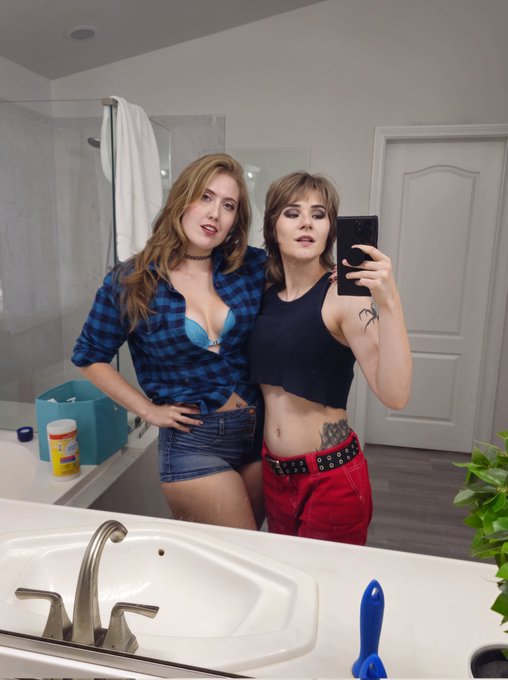 Me and @ElectraRayne just fucked like champions for @GF_Films 😜🏆 https://t.co/ED8uuf4IIX<a class="tags" href="/tag/electrarayne">@electrarayne</a><a href="/tag/mvsales"class="tags"><span>#mvsales</span></a>