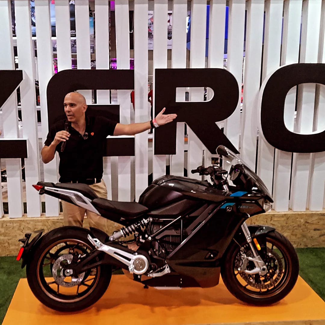 Revista_Moto's tweet image. Mandarina.Bike  presenta su nueva marca de scooters urbanas económicas #Yadea  que se une a la australiana #supersoco  y la estadounidense #zeromotorcycles en su catálogo de vehículos 100 por ciento eléctricos. @SIMM_Mexico  
#RevistaMoto
#lamasgrande