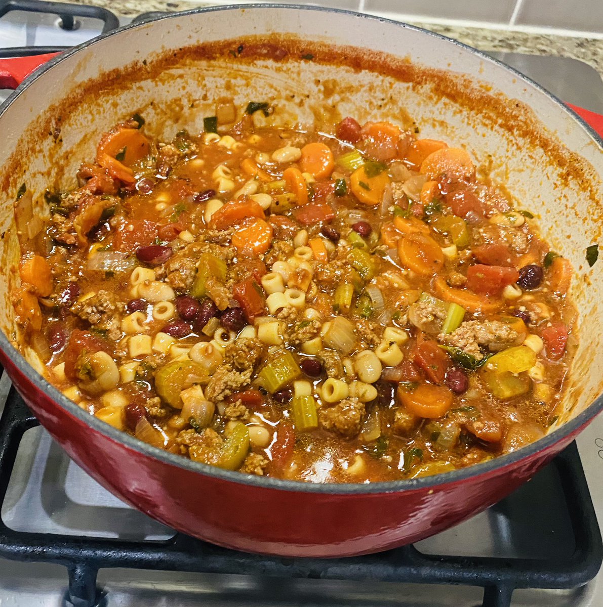 Holly Wood tweet media