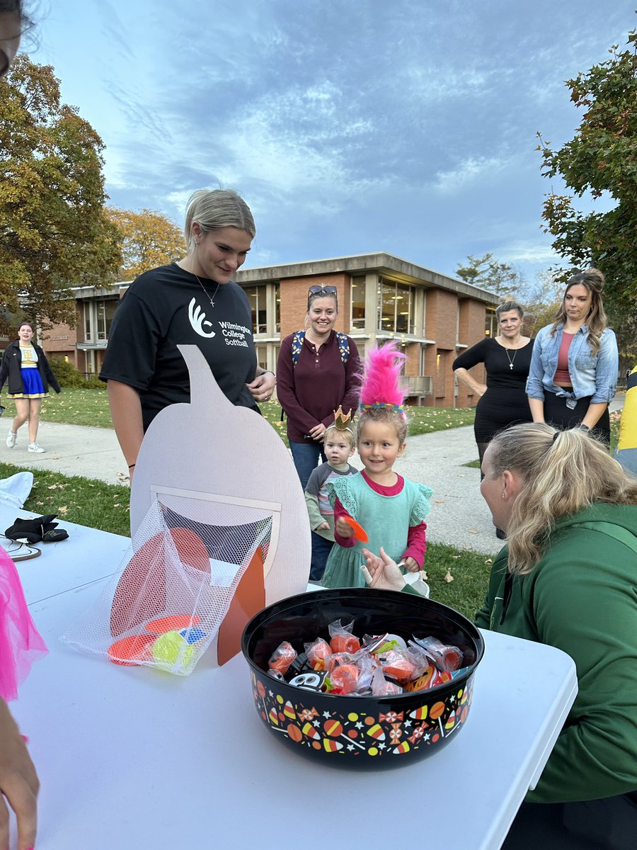 Wilmington College Softball (@dubc_softball) on Twitter photo The team helped out at the Goodies for Goblins event tonight! Lots of fun with the community this evening! <a href="/WilmingtonColl/">Wilmington College (OH)</a> The team helped out at the Goodies for Goblins event tonight! Lots of fun with the community this evening! <a href="/WilmingtonColl/">Wilmington College (OH)</a>