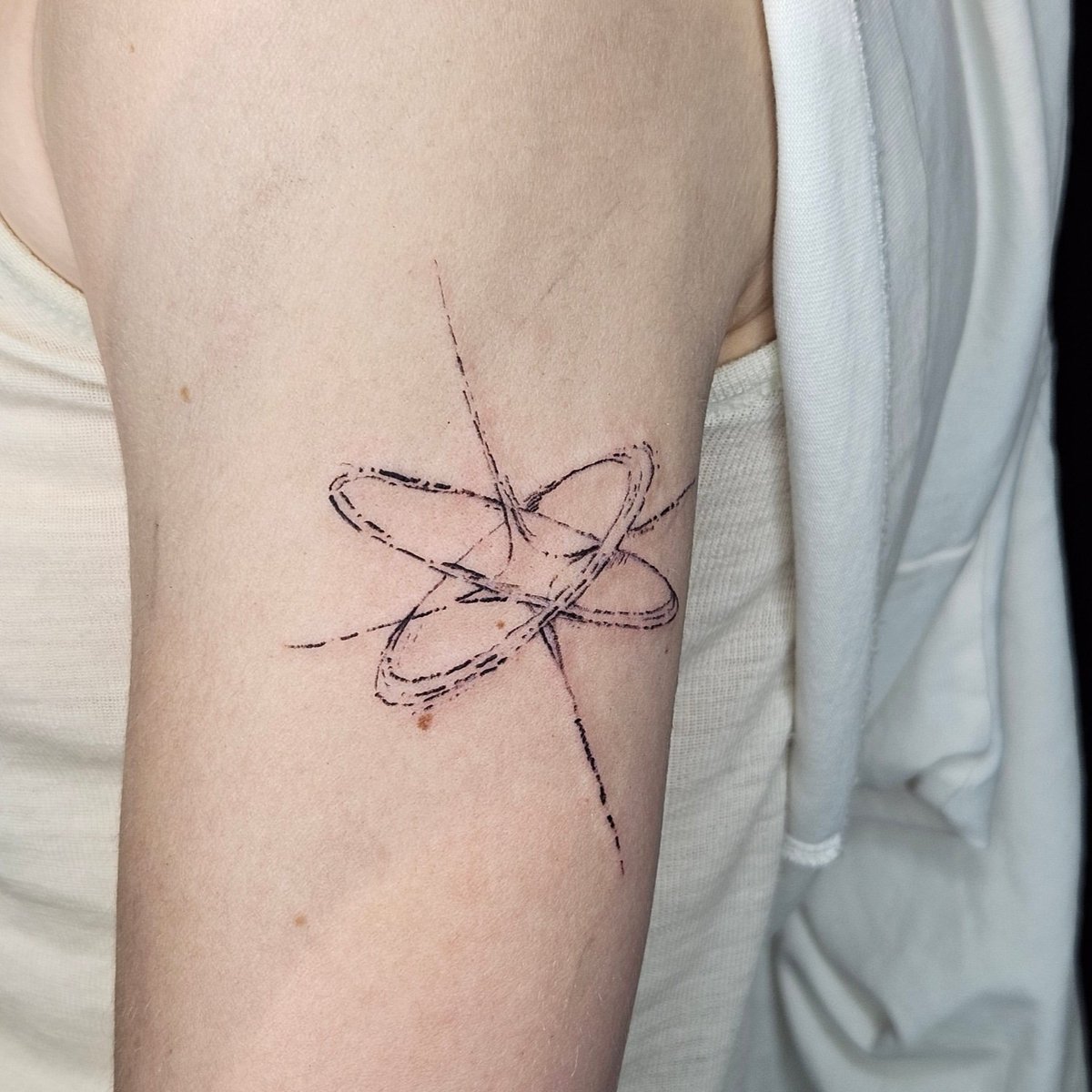 Kultbee 🐝 Comms open 🐝 tweet media