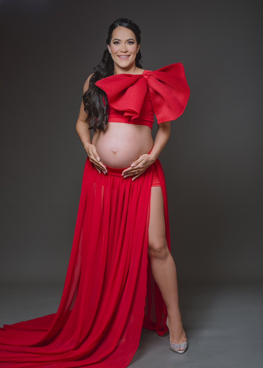 SendyKelly's tweet photo. O que vale a pena ter, vale a pena esperar… Meu momento gravidinha! 🤰🏻❤️✨ #TBT #gravidez #gravida #pregnancy #pregnancy #ensaiofotografico #mamae #maedeprimeiraviagem #meumundorosa #amor #Deus #gratidão #obrigadadeus #photo #make #penteado #Brasil #night #boanoite https://t.co/UmVVZZqwYH