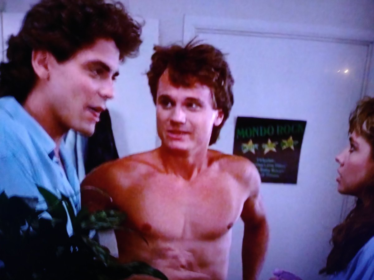 1MirandaAllen's tweet photo. Tonight it's #ReturnOfTheKillerTomatoes. Mad scientists. Tomato men. Fuzzy Tomato. And @AnthonyStarke confident enough to stand half naked next to a guy who was People Magazine's Sexiest Man Alive for 1997.
#StarkesVirtualPseudoHalloweenWatchParty https://t.co/EsZd2POMOV