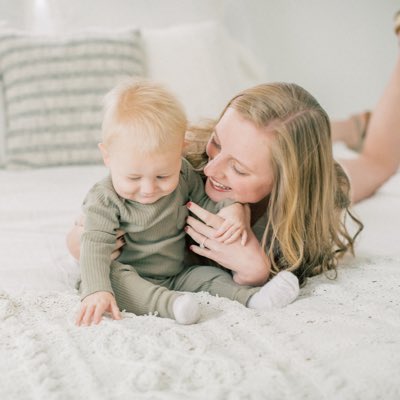 alyssaabensonn's tweet photo. #NewProfilePic https://t.co/DkFtE1HLIo