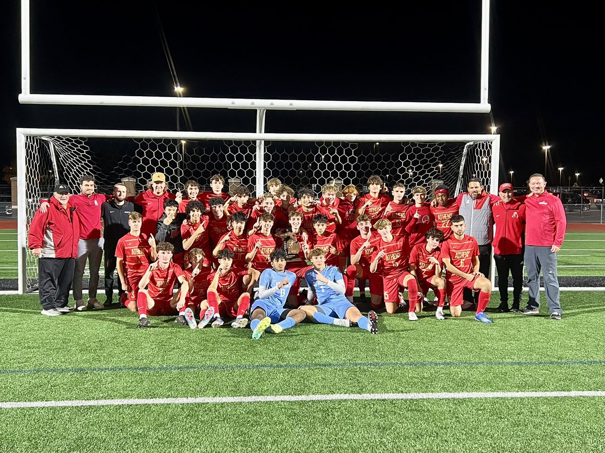 REGIONAL CHAMPIONS‼️
Final score: 3-1 
Final 4 Bound!
#GoHawks ❤️⚽️💛
#WeBelieve