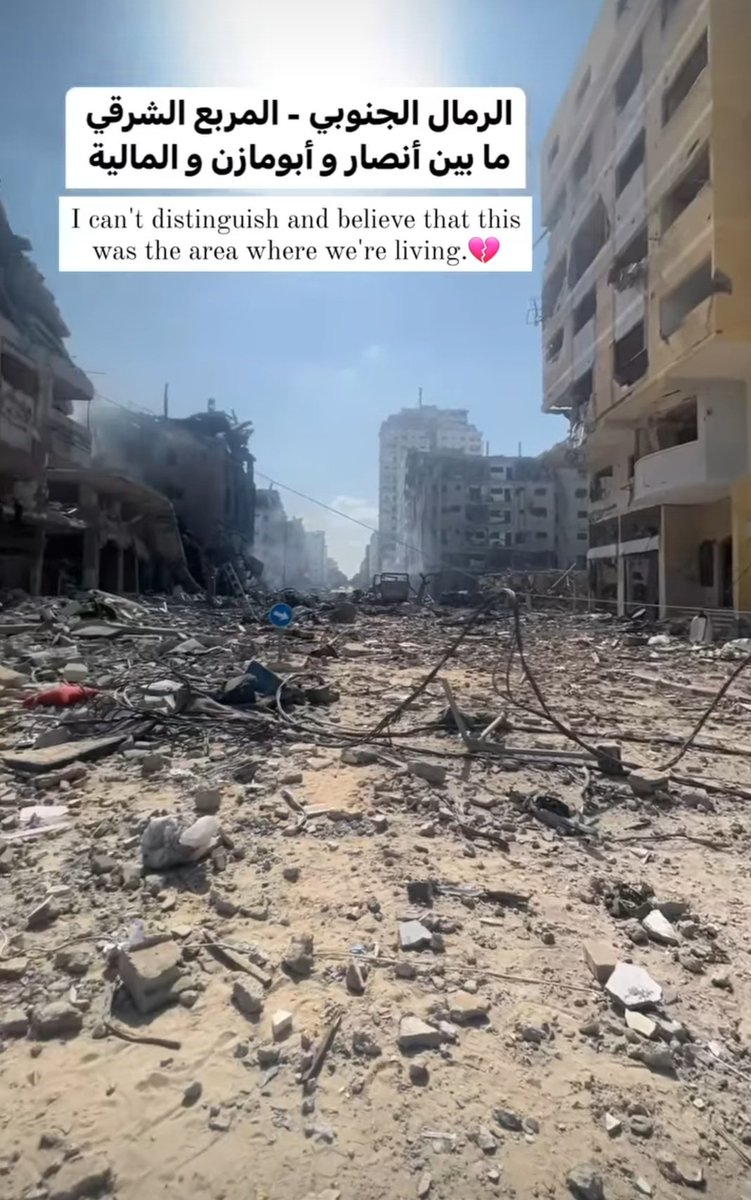 barbievigilante's tweet photo. Aku sudah ijin kawanku untuk share storiesnya. Kejadian ini terjadi di awal agressi. 3minggu lalu. Sekarang sudah gak banyak yang tersisa korban makin banyak. 

Mereka semua ini manusia, yang hidupnya mirip juga seperti kita. Manusia yang nyata, bukan hanya sekedar cerita.. 

Malam kedengeran sound sound musik aja bisa pusing... Apalagi kalau malam dilanda ketakutan bom berikutnya akan jatuh kemana? Apa besok aku masih hidup? 

Sakit banget ngebayangin ada sekelompok orang lain yang menganggap kita hama yang harus dibersihkan.. Dan bener bener melakukannya dalam perbuatan.