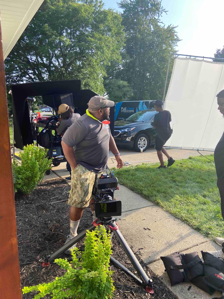fullviewpro's tweet image. Here’s a glimpse of behind-the-scenes for one of our shoots. 🎬 We’re really looking forward to being able to share this final product with you! But for now, take a peek at how we brought it together ✨🎥

#BehindTheScenes #FullViewProductions  #Filming  #ProductionCompany #TBT
