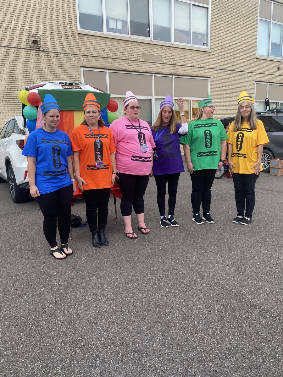 'Trunk or Treat 2023' ... 'We are like a box of crayons. Each one of us unique and when we get together, the picture is complete!' #BCoolidgeCool #BPatriotProud @BoughkKelly