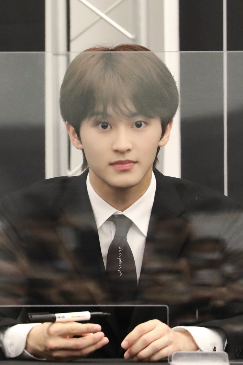 220917 부산

#마크 #MARK #MARKLEE #NCT #NCTDREAM #NCT127 #마버블 #마크버블