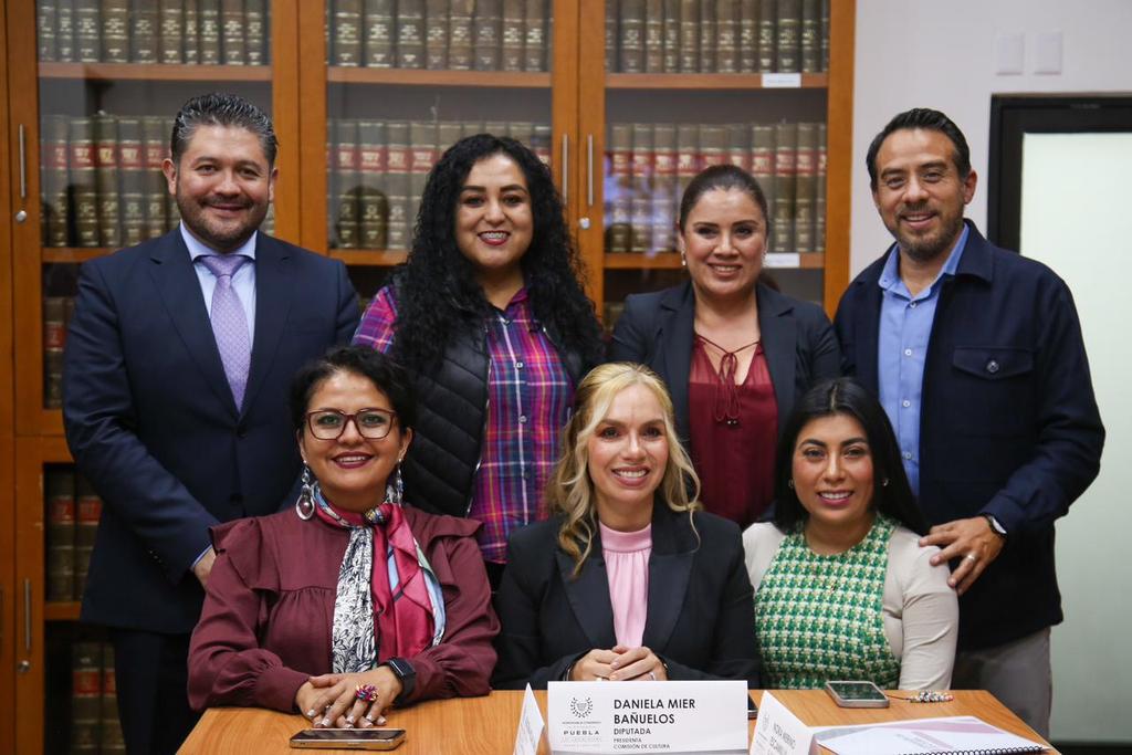 JEnriqueRiveraR's tweet photo. En Comisión de Cultura, aprobamos el 2do Informe de Actividades de la misma, en el cual se informó acerca de las diversas acciones emprendidas para el fomento e impulso a la cultura de nuestro Estado.

#LegislandoJuntosParaSalirAdelante https://t.co/w8aeDQEJd5