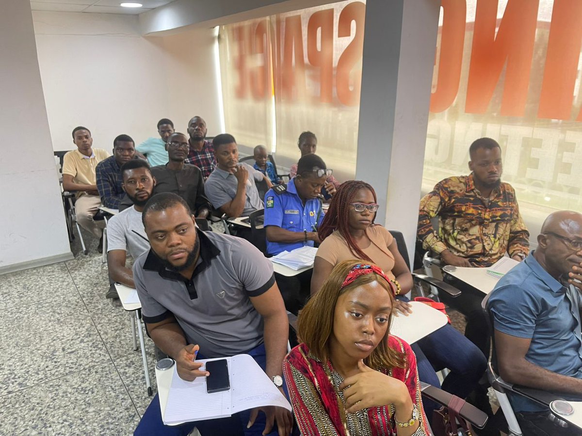 DojSoloid's tweet photo. #EdubridgeUpskillTraining, #EdubridgeDigitalMarketing, #EdubridgeDataAnalytics, #EdubridgeSoftwareDevelopment. https://t.co/5nObHqbcCA