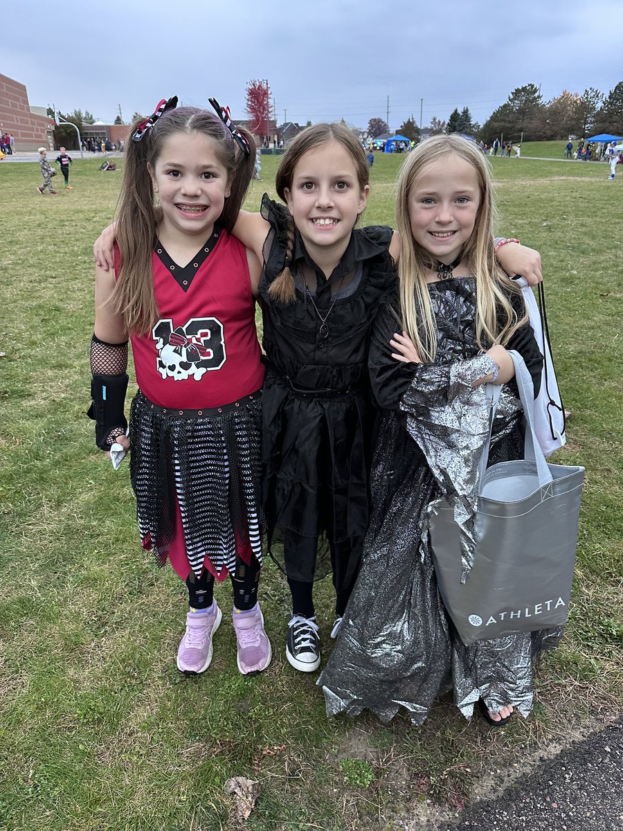 classrmsanders's tweet image. Trail of treats was successful.  Thanks @BNC_PTO