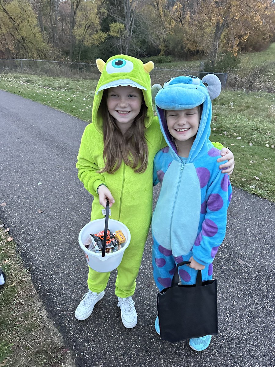 classrmsanders's tweet image. Trail of treats was successful.  Thanks @BNC_PTO