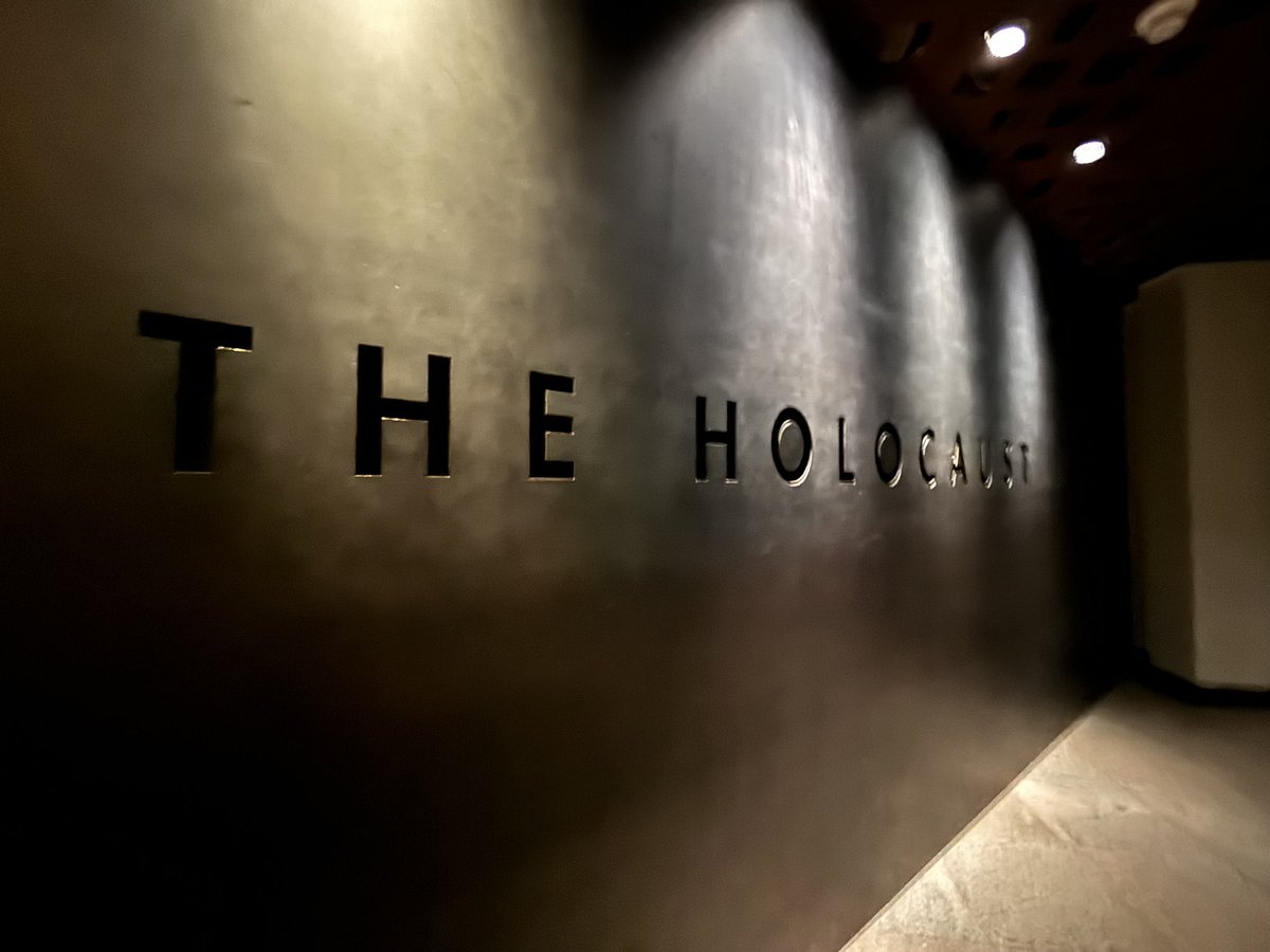 KarrerBus4's tweet photo. Holocaust museum https://t.co/I1ggJbGWmR