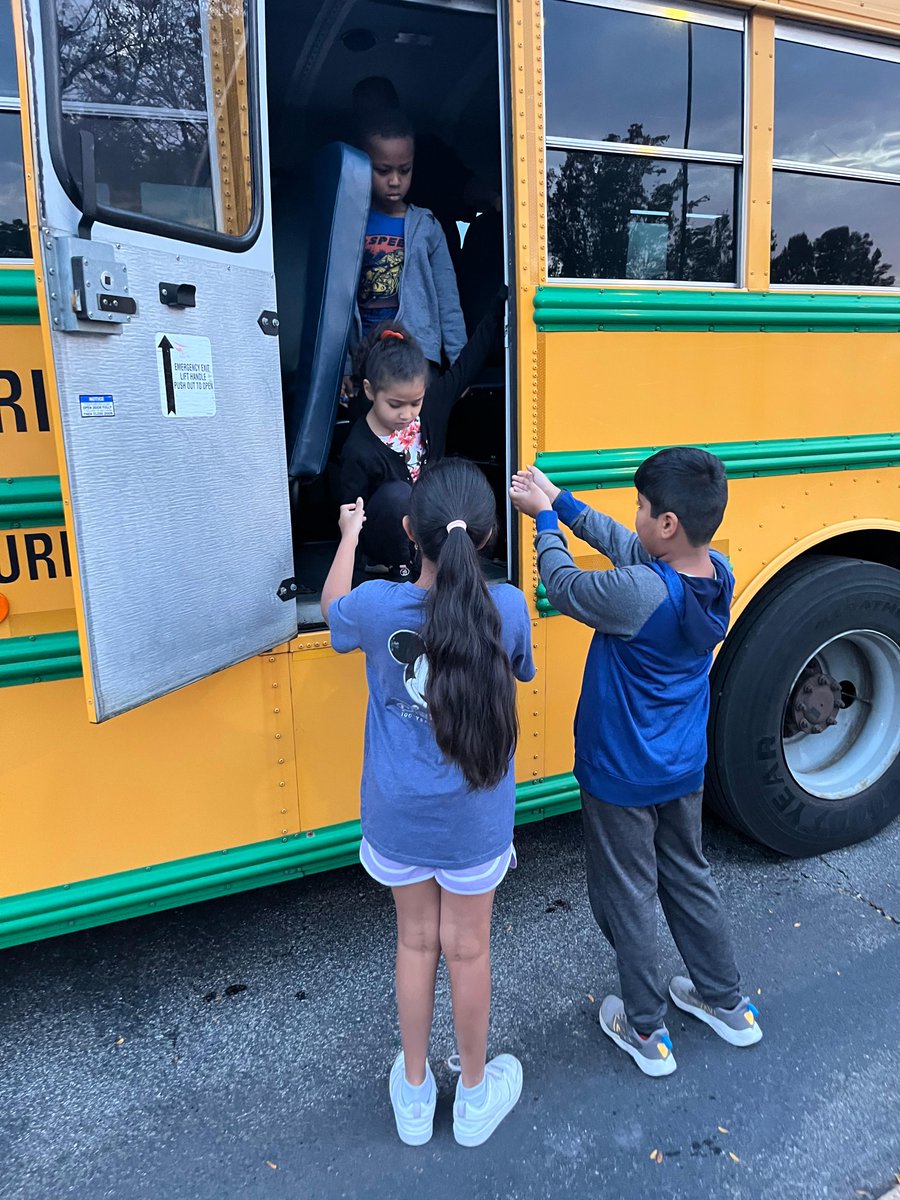 Check out these outstanding student leaders! This morning, they did an excellent job practicing safety during the emergency evacuation drills. Great work!
