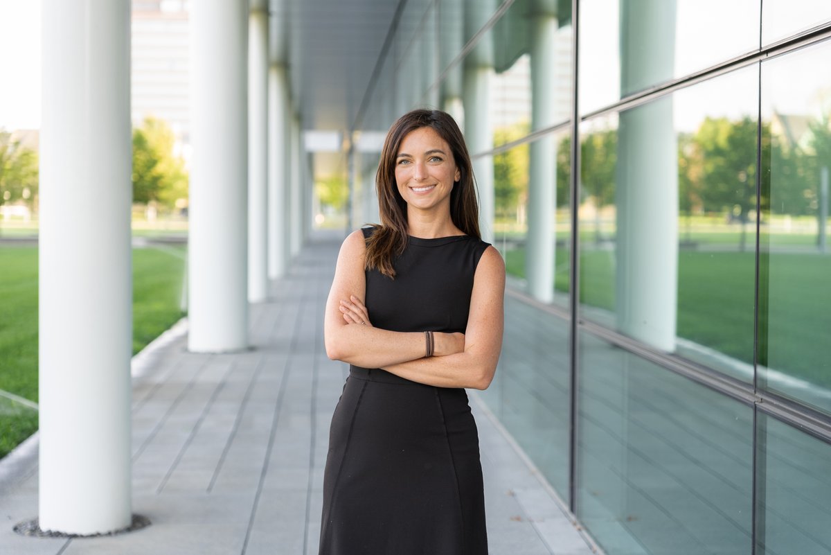 🎉 Congrats to Marissa Scavuzzo (@marissascavuzzo), one of our #HannaGrayFellows, who has won the 2023 Eppendorf &amp; <a href="/ScienceMagazine/">Science Magazine</a> Prize for Neurobiology for her research in how glial cells in the intestine's nervous system operate! Learn more: hhmi.news/49luOmS