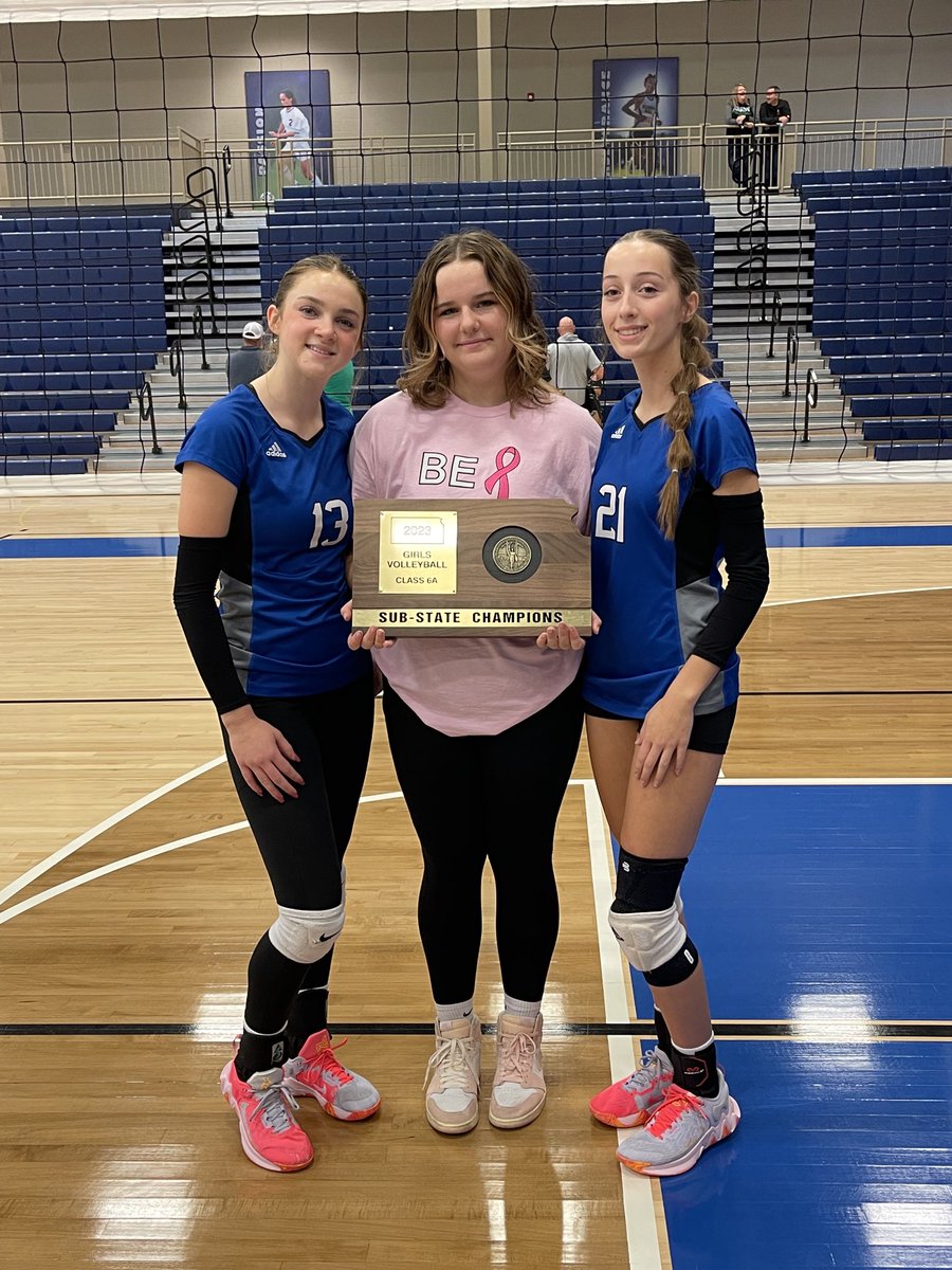 SaintsVBC's tweet photo. 💙 Saints headed to State! 💙 https://t.co/mN1T3mgXA7
