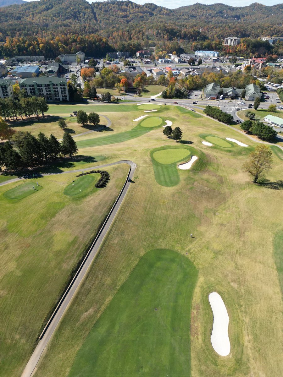 Wswick's tweet image. @GatlinburgGolf Thanks for sharing these fantastic photos. #colorpack @SimplotTurf