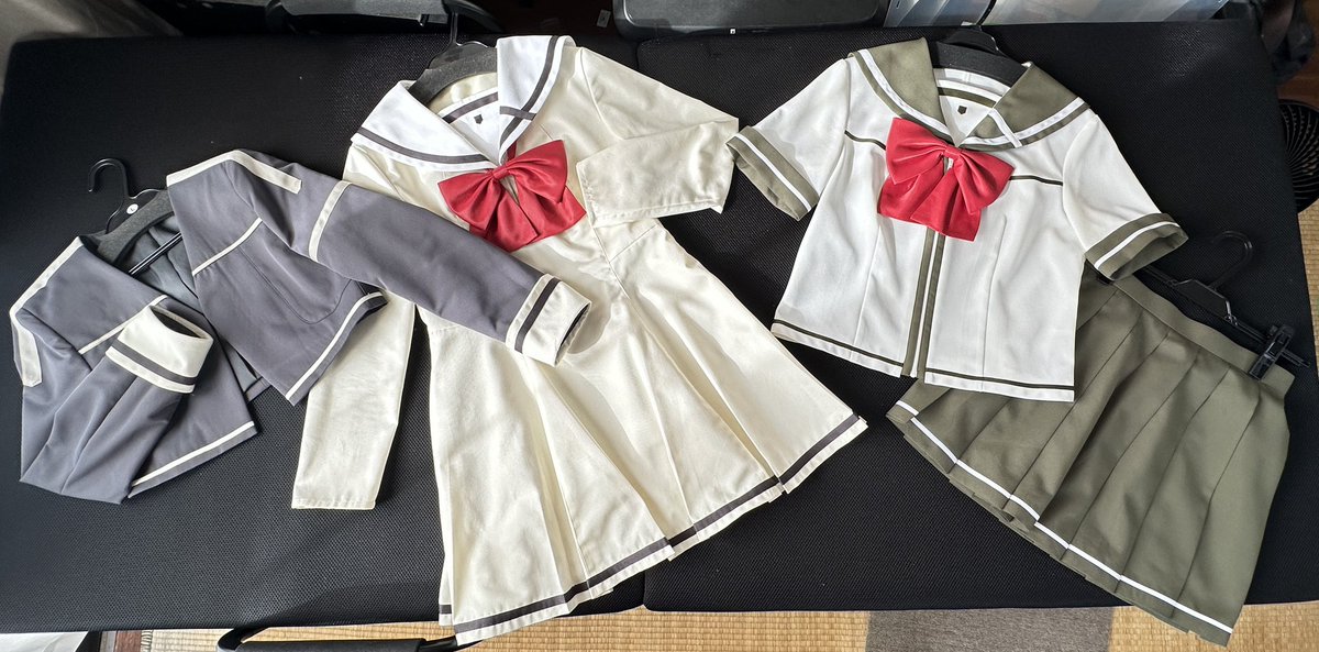 「こちらは作画資料の讃州中学制服です。」|岩本塚のイラスト