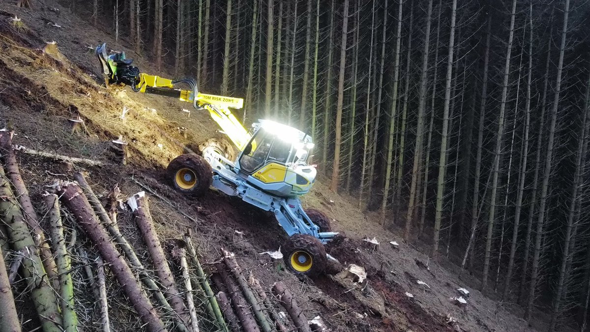 Few pictures of the Menzi Muck M545X that’s on site