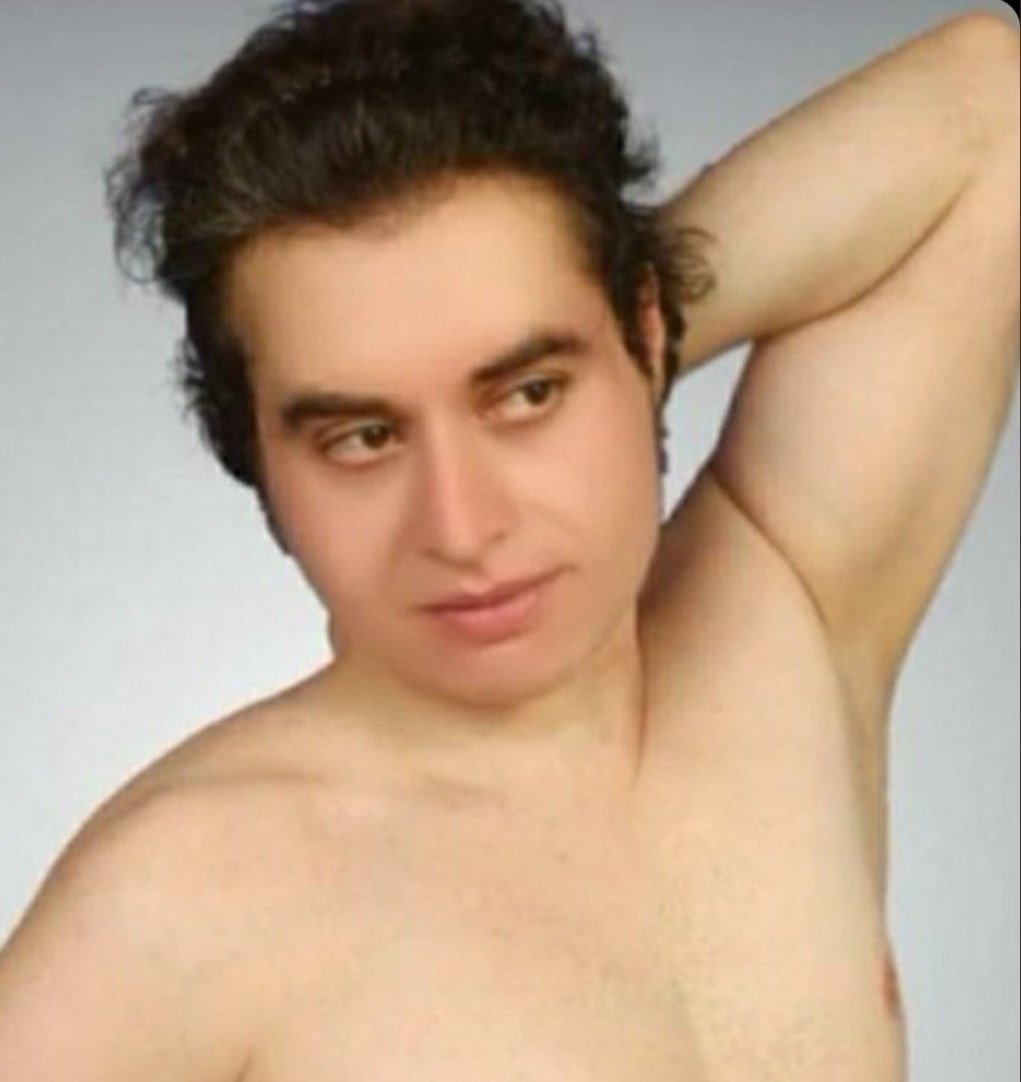 GovernorSialkot's tweet image. #cleanshave
#behindyoumobeen