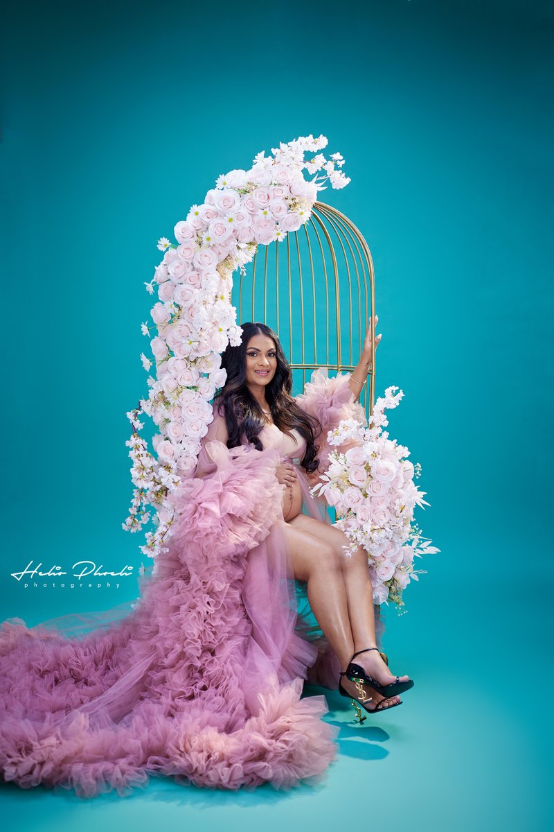heliophoeli's tweet photo. "Embrace your maternity glow with our professional photoshoots. Book now! #MaternityMagic 🤰📸"
#MaternityPhotography #PregnancyPortrait #BumpToBaby #Pregnantandperfect https://t.co/zFCVNPDycL