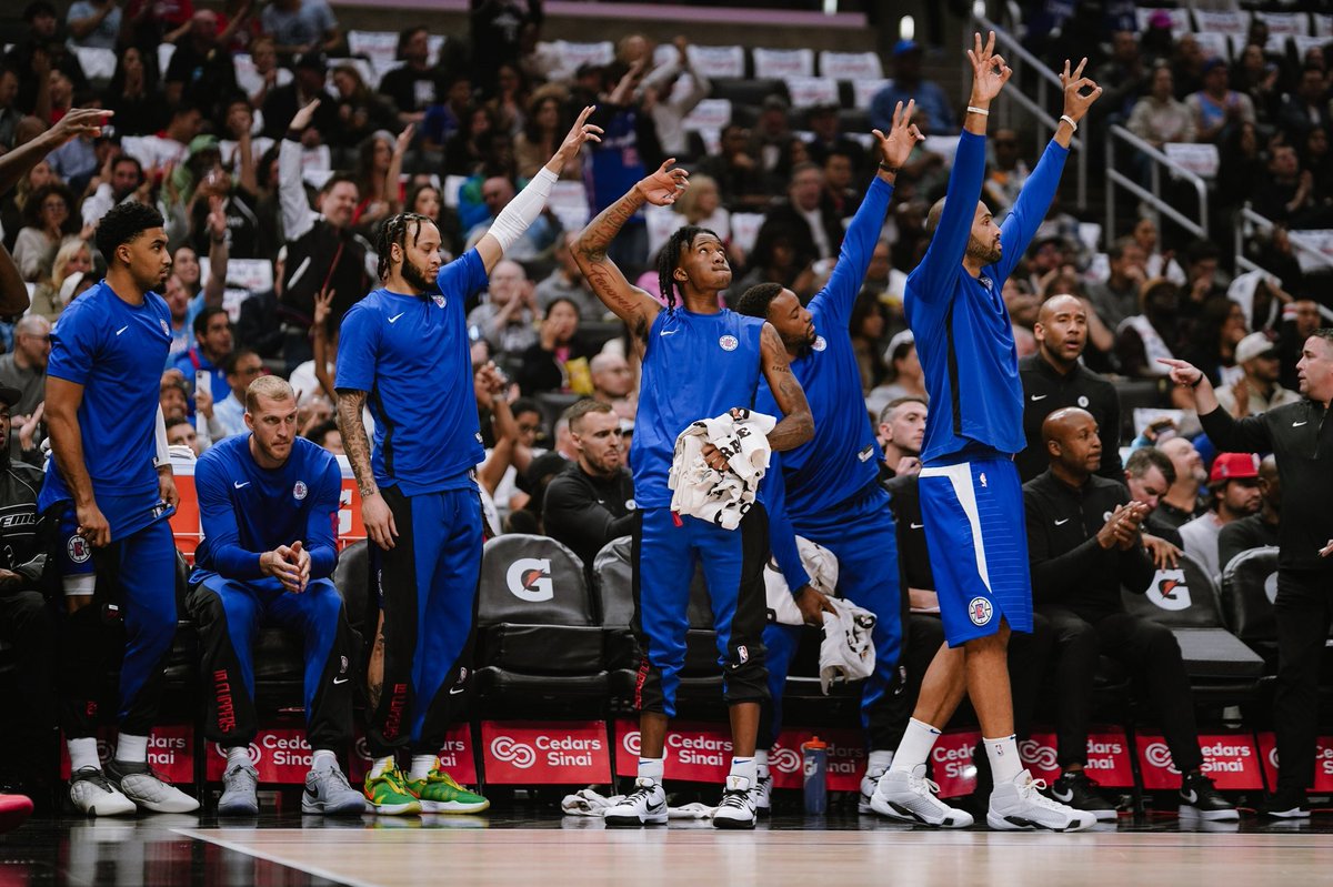 BizzyBones11's tweet photo. Energy through the Roof 😈 https://t.co/tFv9ZgsbI4