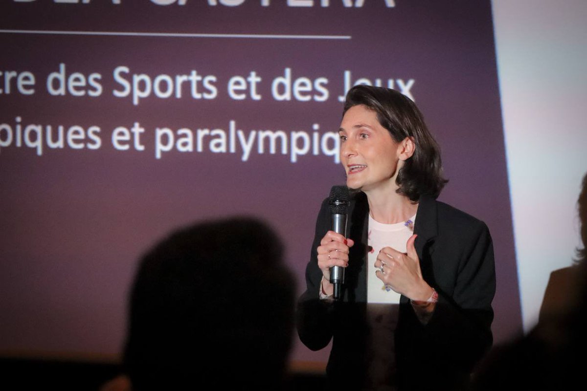 Remise du « label sport inclusif » à la Fédération Française de Rugby 🏉 pour ses actions dans le domaine de l’inclusion par le sport.
#DILCRAH