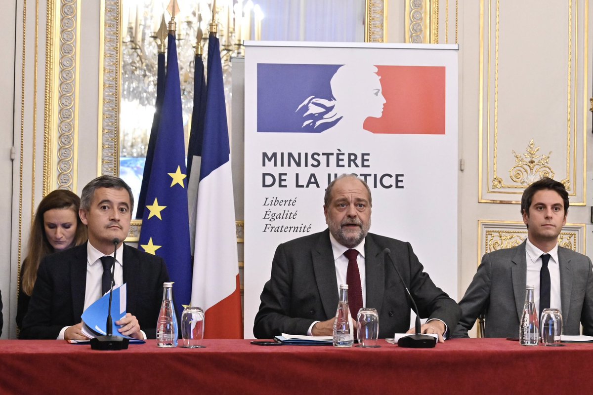E_DupondM's tweet photo. Pour la première fois en présence de @GDarmanin et @GabrielAttal, j’ai réuni ce soir les procureurs généraux et les procureurs afin de les mobiliser sur la lutte contre l’apologie du terrorisme, les actes antisémites, les alertes à la bombe ou encore la radicalisation des mineurs https://t.co/CCkieQ503C