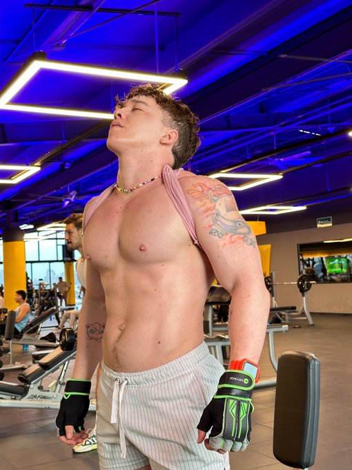 1 pic. Tomen esto como motivación: Después de perder toda mi masa muscular, sufrir de una enfermedad