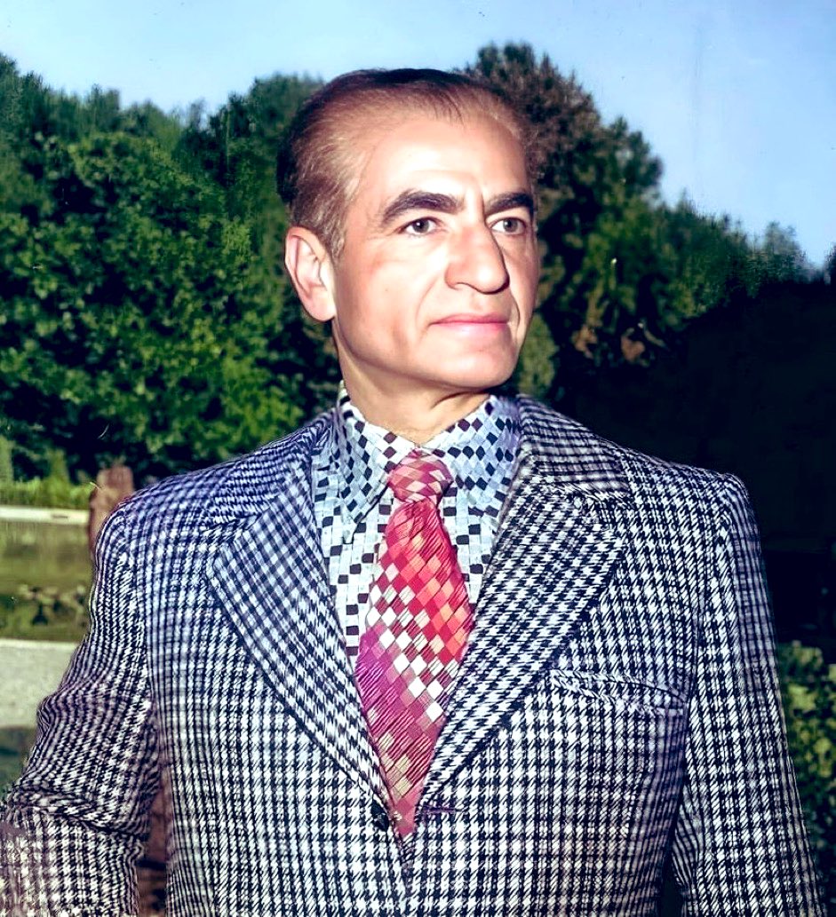 پسر ساحل𓃬☼ tweet media