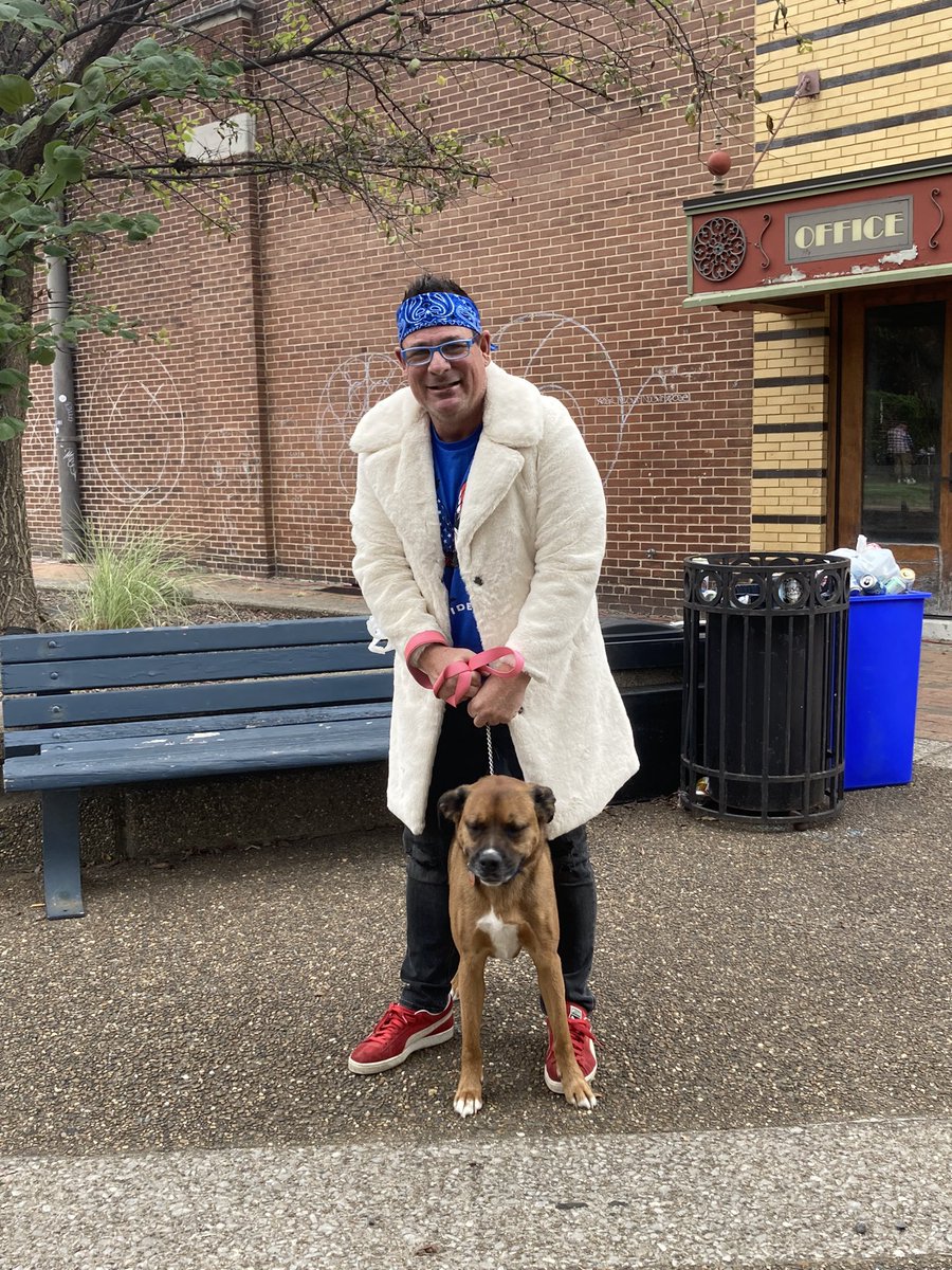 Charles Bridges (@chipchatr) on Twitter photo 