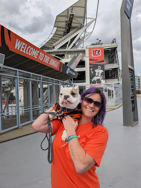 More fun today with Root Beer, Pua, and the Cincinnati <a href="/Bengals/">Cincinnati Bengals</a>!
