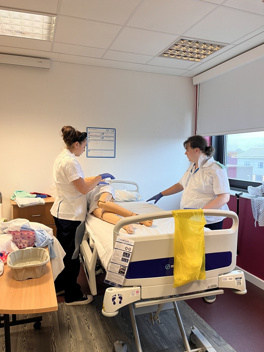 ClinEdTeam's tweet photo. Day 12 &amp; 13 of the HCA/SW induction teaching Privacy &amp; Dignity &amp; Pressure ulcer awareness #patientsafety @LancsHospitals @LancsHealthAcad https://t.co/EjfOonoy8D