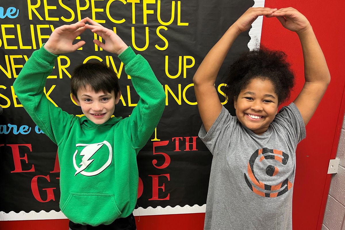 Today is the day! Join us & afterschool programs throughout Kentucky to celebrate #LightsOnAfterschool! Help us shine a light on the impact afterschool programs are making–inspiring learning & supporting the wellbeing of youth & families nationwide. #LoveTheCov #UniteGrowSucceed