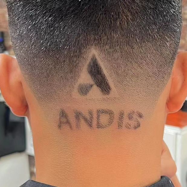 AndisCompany's tweet photo. Precision meets style with the Black #reVITEClipper. ๐ Check out @jhunmharpanglao's fresh fade featuring a slick #ANDIS logo design.
#ANDISNATION #TeamANDIS #barbertools #clipper
https://t.co/ton7b7SQ3c https://t.co/5ZliNRNwiu