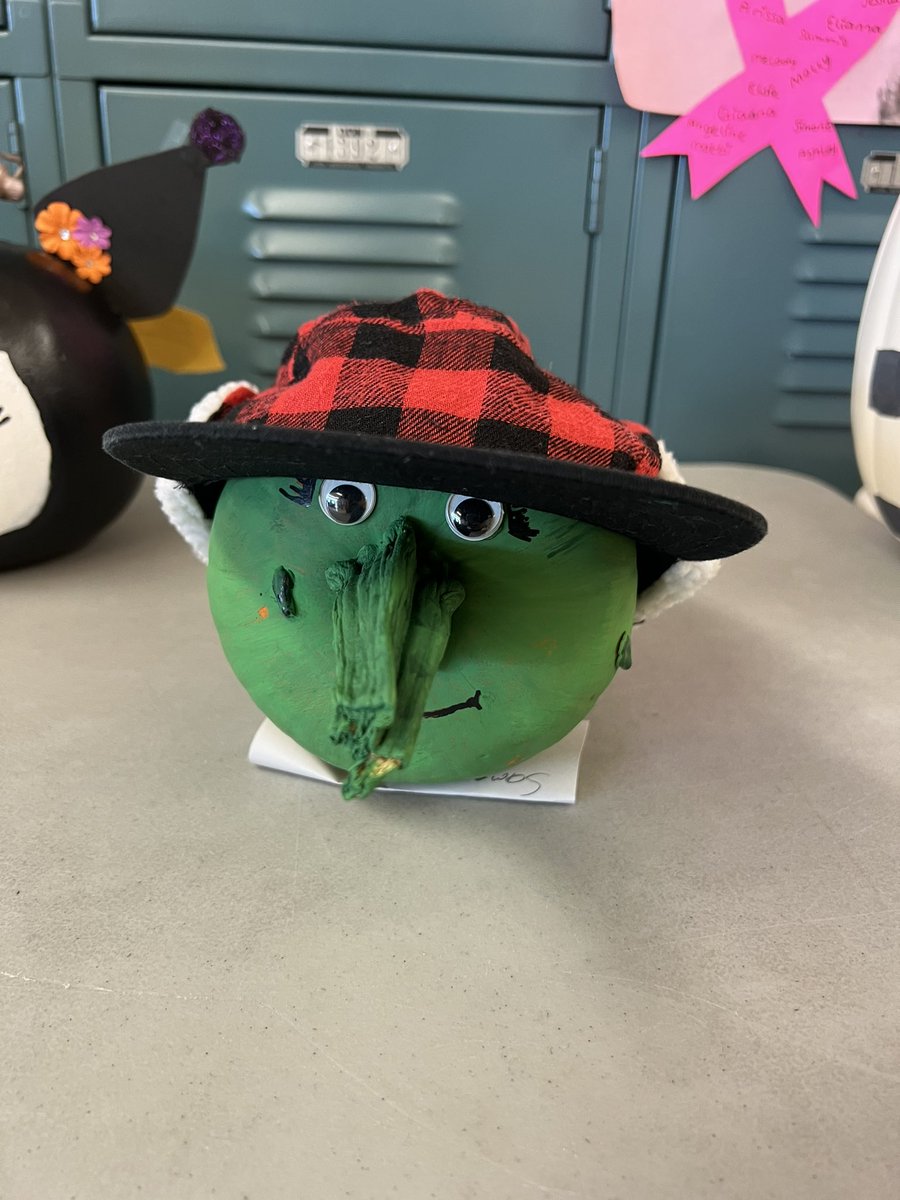 Mrs. 🥨’s tweet media