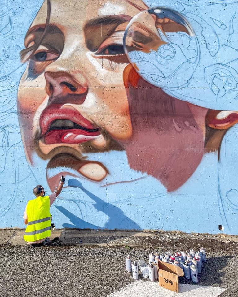 AlexiaMissana's tweet photo. Premières fresques de la 4e édition du Festival international d’art urbain d’Antibes Juan les Pins coulheures d’automne #StreetArt #arturbain @antibes_jlp @JeanLeonetti #timmarsh #andrearavomattoni #antibesjuanlespins https://t.co/GLC8p95nE5