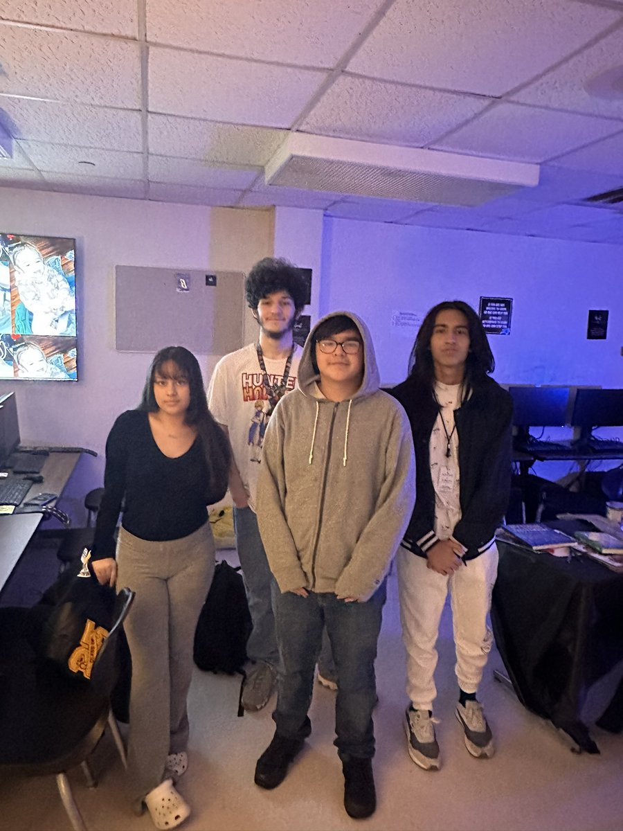 Denovias In The Morning tweet media